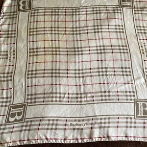 Burberry’s scarf authentic handrolled 100% silk